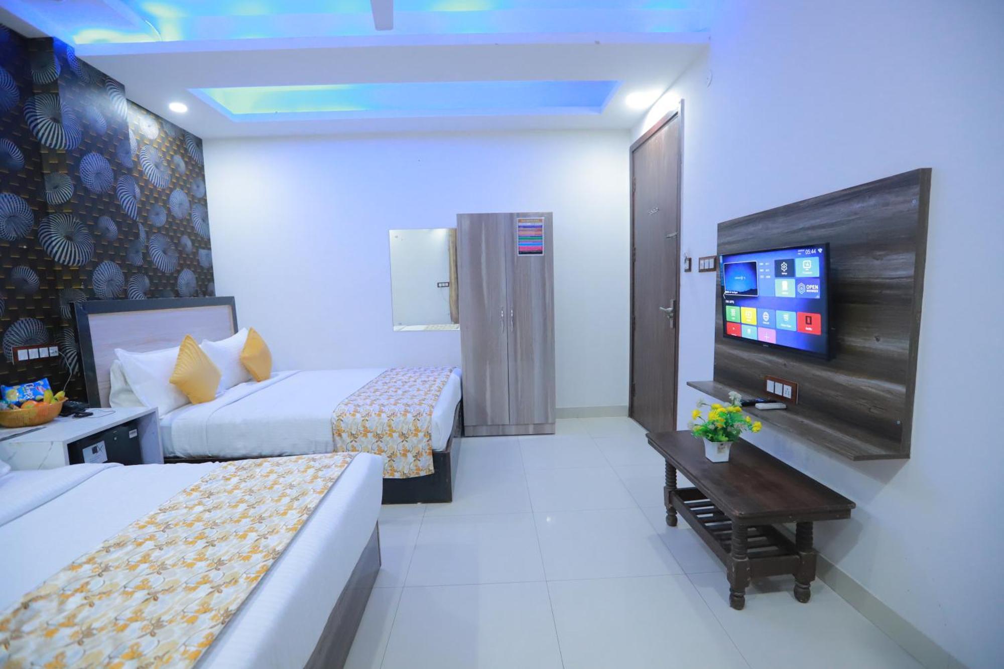 نيودلهي Oaks Inn Plaza Delhi Airport المظهر الخارجي الصورة