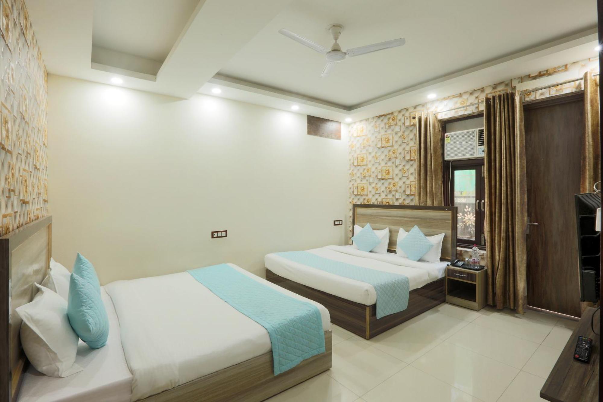نيودلهي Oaks Inn Plaza Delhi Airport المظهر الخارجي الصورة