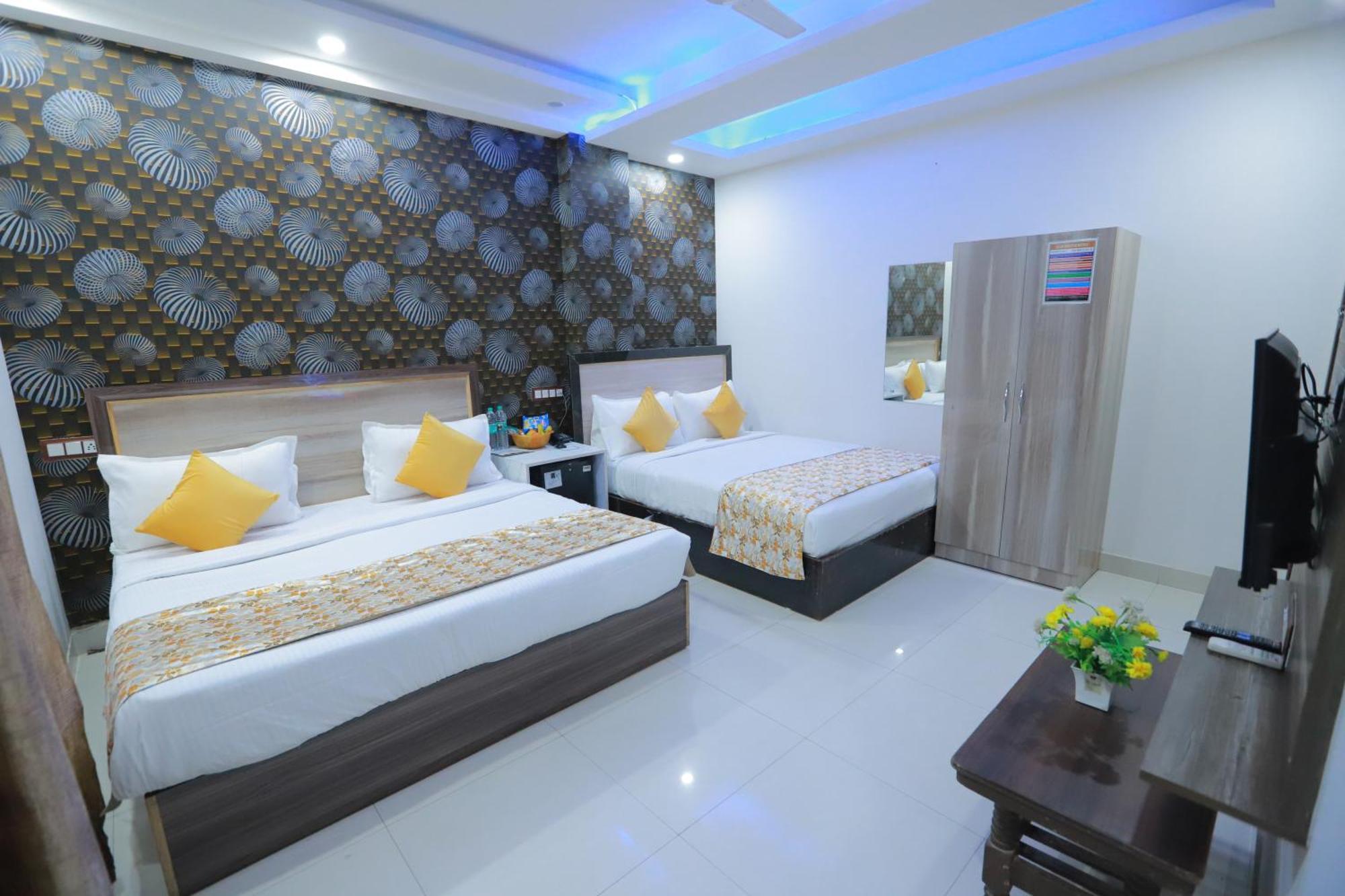 نيودلهي Oaks Inn Plaza Delhi Airport المظهر الخارجي الصورة